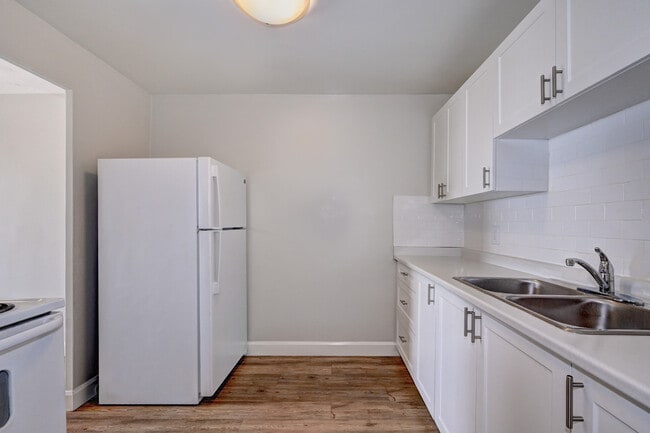 Photo du bâtiment - Dawson Road Apartments
