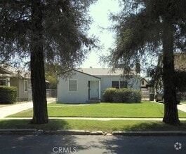 Building Photo - 926 Campus Ave