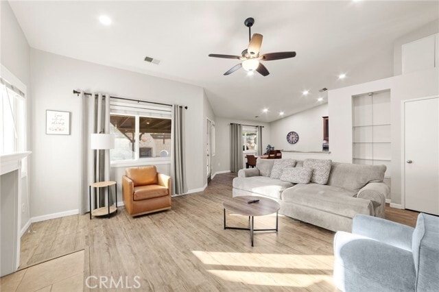 Foto del edificio - 13344 Barcelona Pl