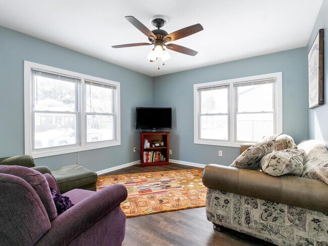 Foto del edificio - 726 Quincy St NE