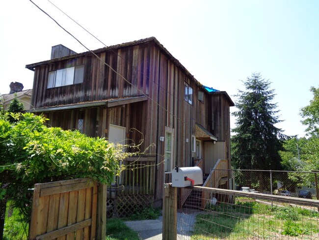Foto del edificio - 2023 24th Ave S