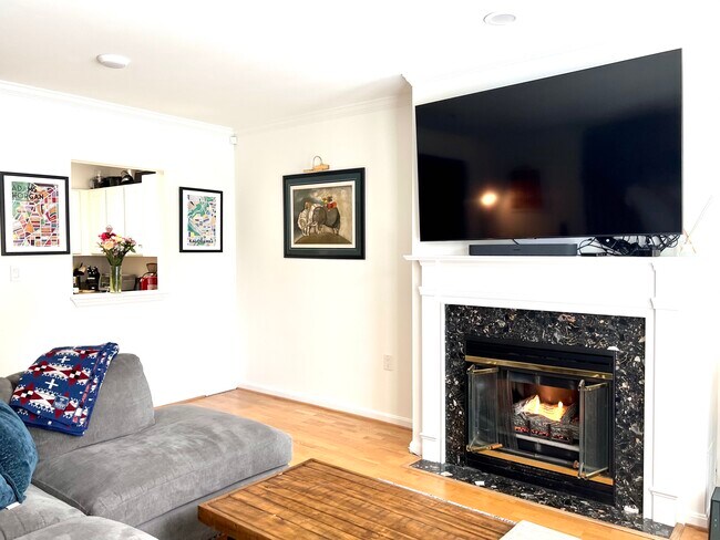 Foto del edificio - 2411 20th St NW