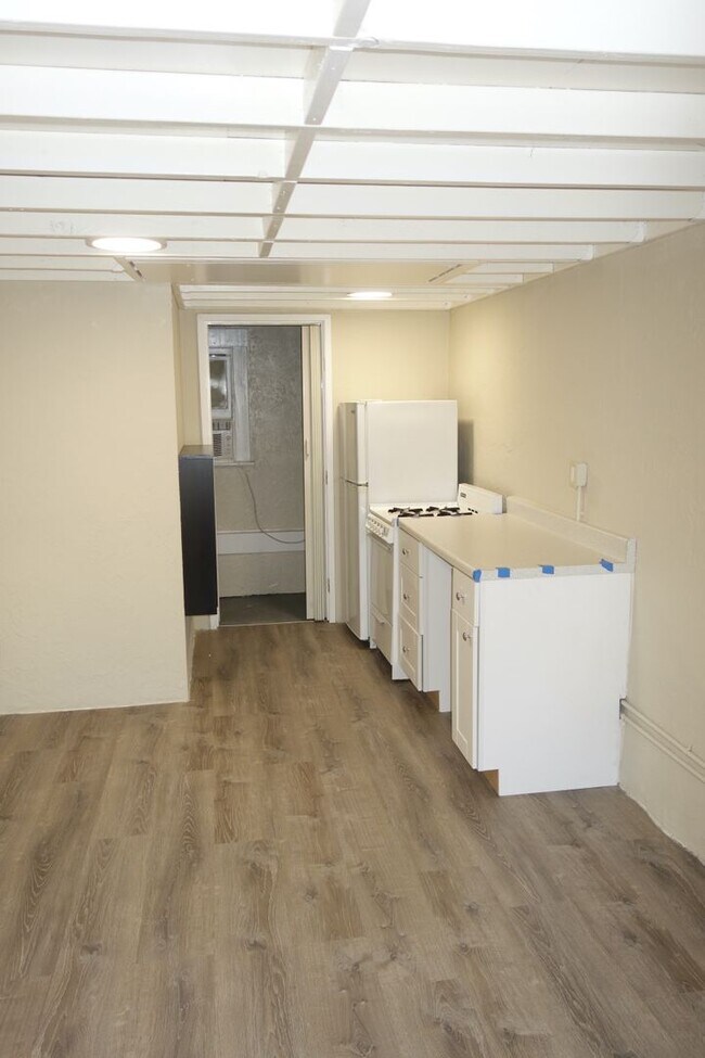Foto del edificio - 3717-3721 13th Avenue
