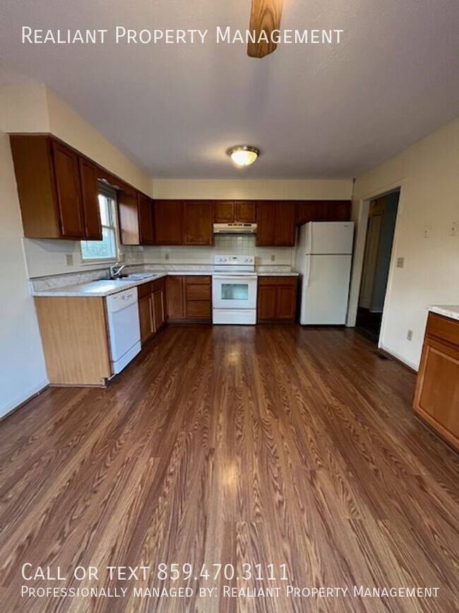 Building Photo - 605 Dardanelles Dr