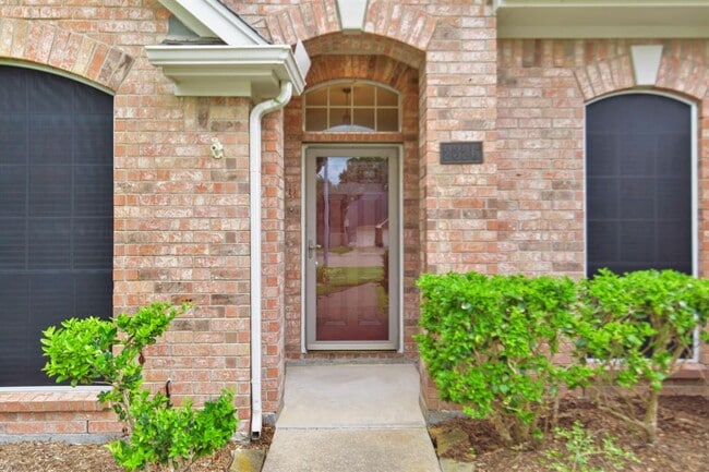 Building Photo - 2326 Lord Nelson Dr