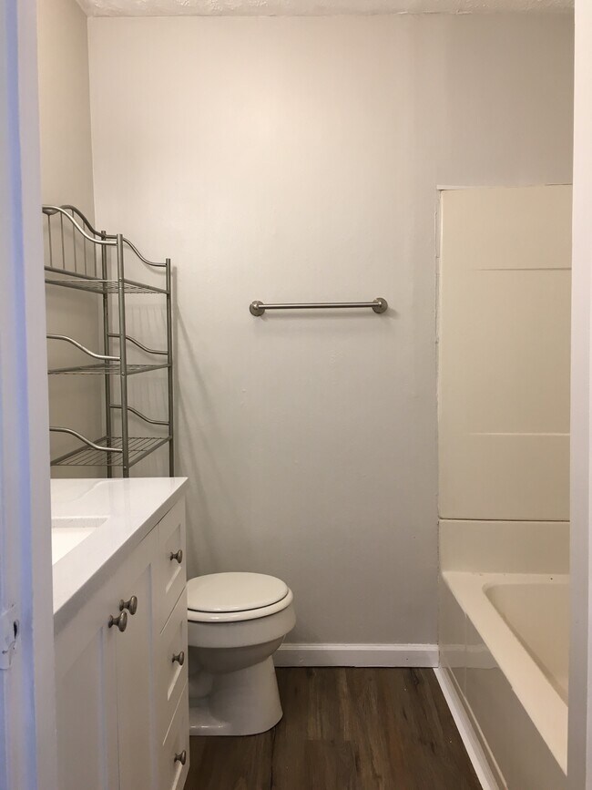 Foto del edificio - 5300 May Cir