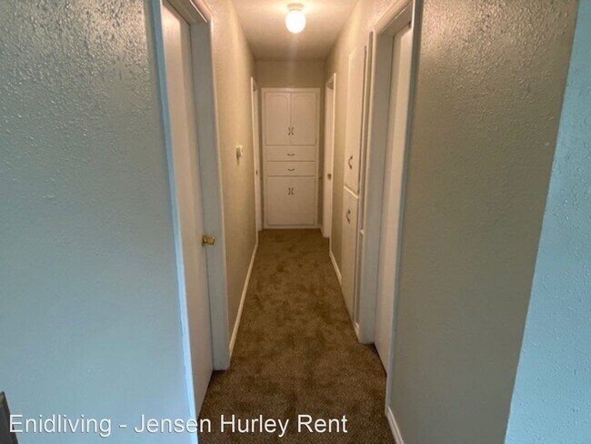 Building Photo - 3 br, 2 bath House - 214 S HOOVER