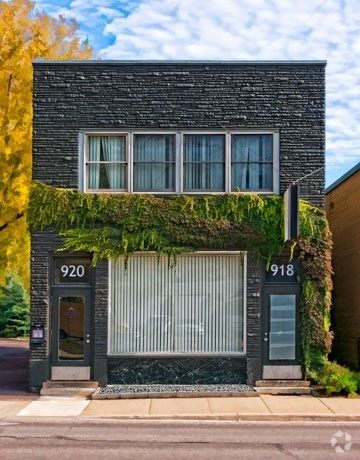 Building Photo - 918 N Main St