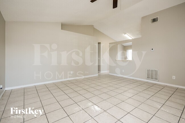 Building Photo - 3753 Dartford Dr