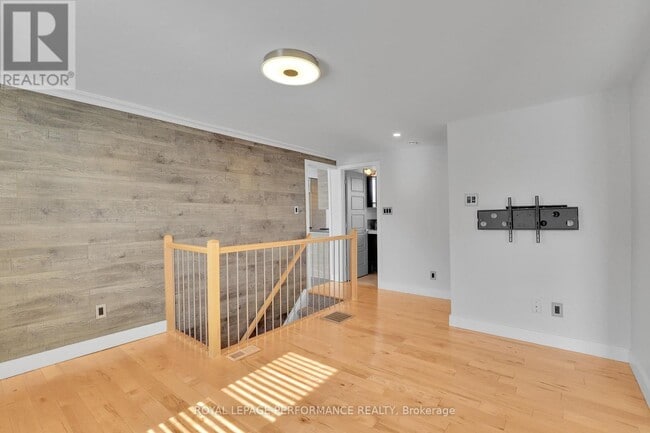 Photo du bâtiment - 163 Laval St