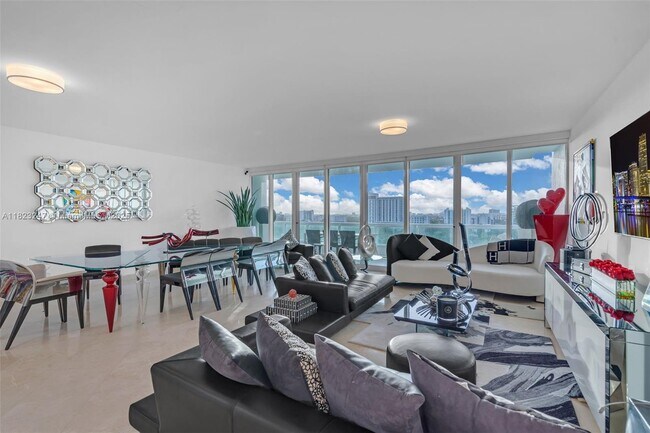 Foto del edificio - 1643 Brickell Ave