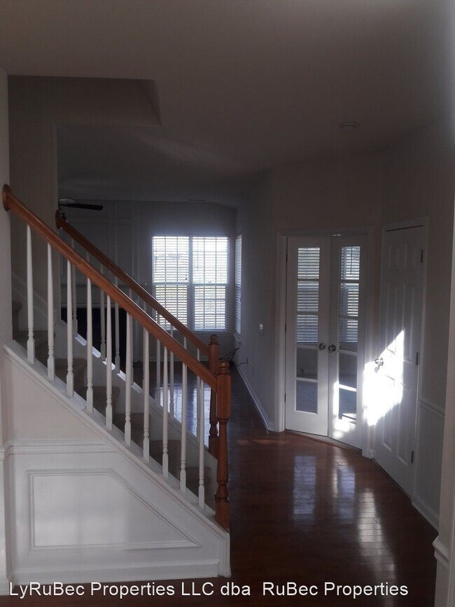 Building Photo - 4 br, 2.5 bath House - 10415 Olde Ivy Way
