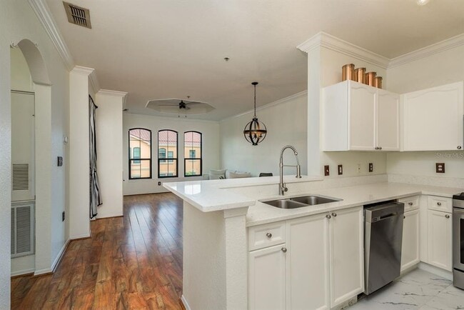 Building Photo - 2749 Via Cipriani