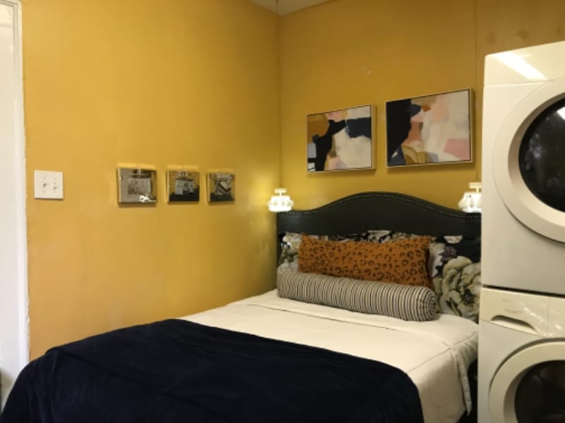 Primary Photo - 1036 Mehle St