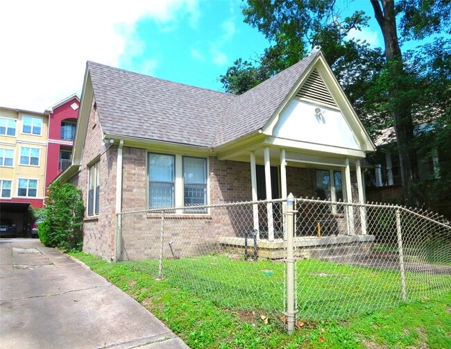 Building Photo - 804 Stanford St