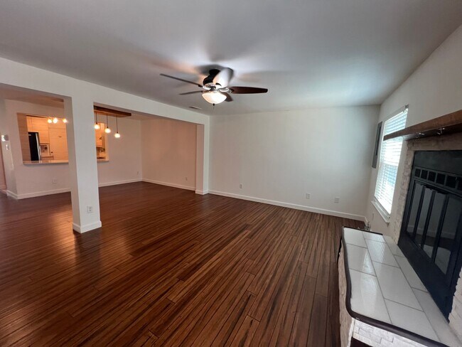 Building Photo - 4829 Tunlaw Ct