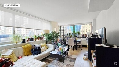Building Photo - 66 W 38th St