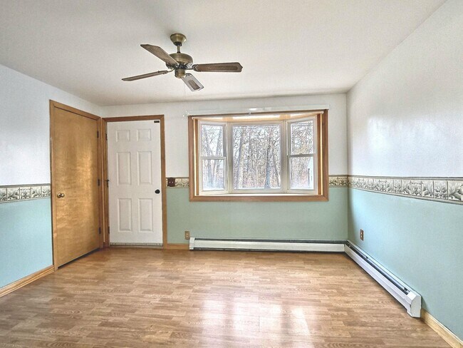 Building Photo - 154 Victory Dr