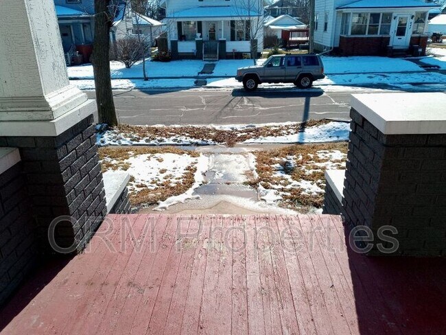 Foto del edificio - 644 Greenlawn Ave