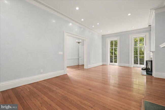 Foto del edificio - 3019 N St NW