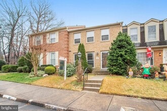 Building Photo - 8003 Bethelen Woods Ln