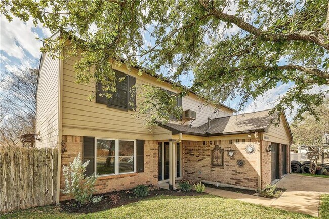 Building Photo - 11600 Parkfield Dr