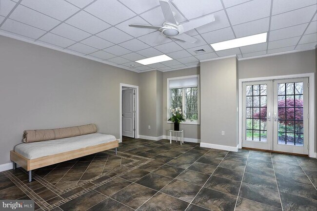 Foto del edificio - 429 Wendover Dr