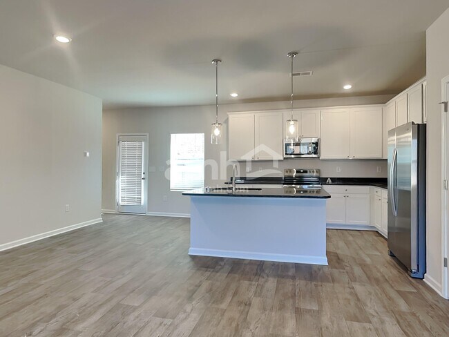 Foto del edificio - 3997 Zepelin Wy