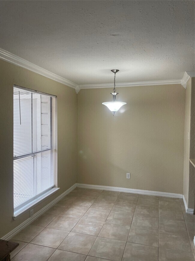 Foto del edificio - 17331 Red Oak Dr