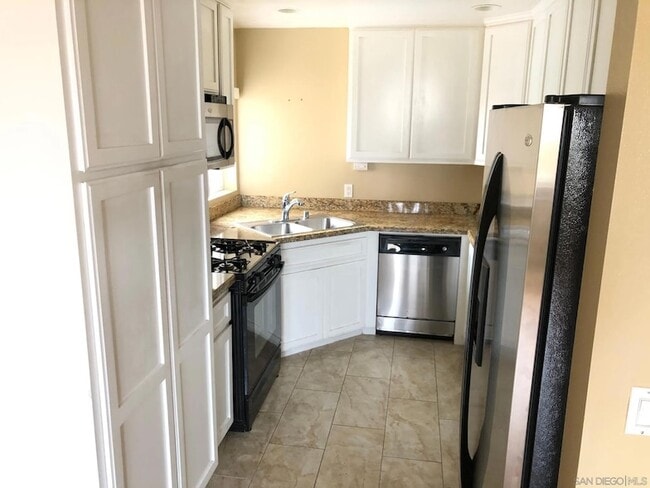 Photo - 7280 Hyatt St Apartment