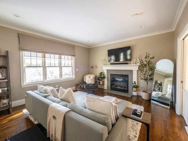 Building Photo - 38 Troy Ln