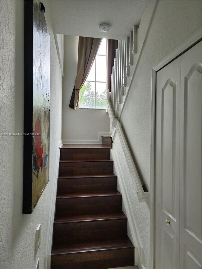 Building Photo - 4361 SW 160th Ave