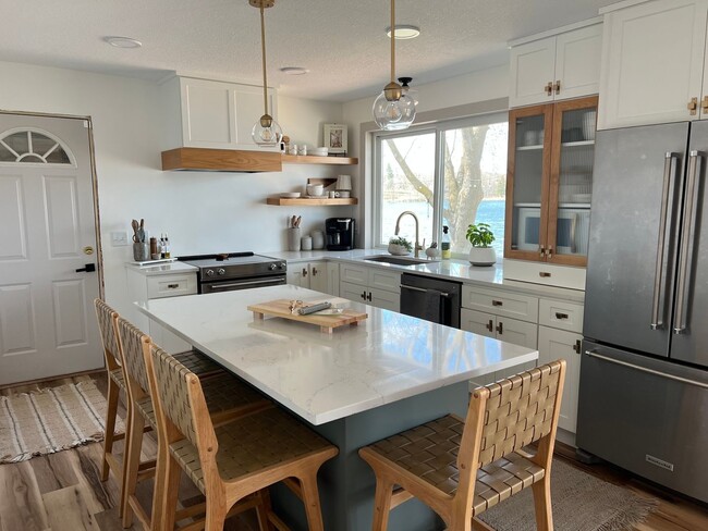 Foto del edificio - 6714 80th St NW