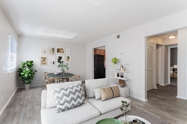 Foto del edificio - Hickory Lake