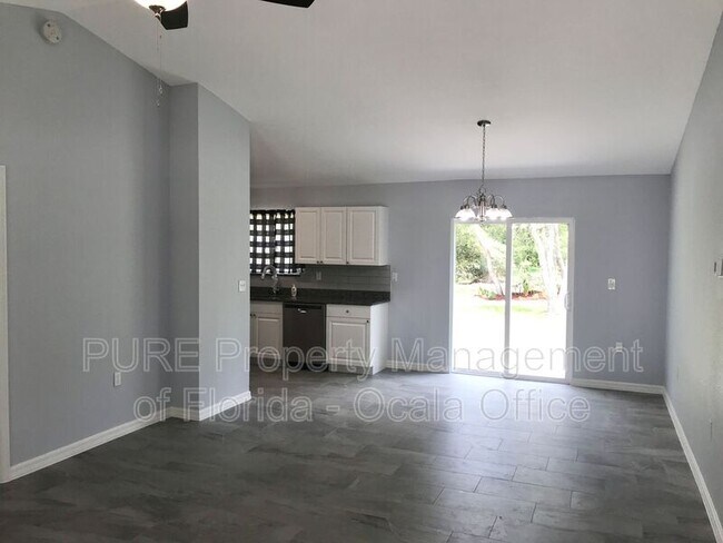 Foto del edificio - 19167 St Augustine Dr