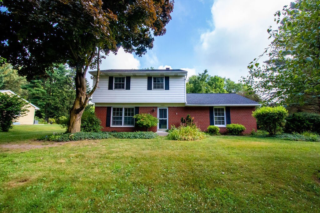 5632 Castleton Ln, Kalamazoo, MI 49009 House for Rent in Kalamazoo, MI