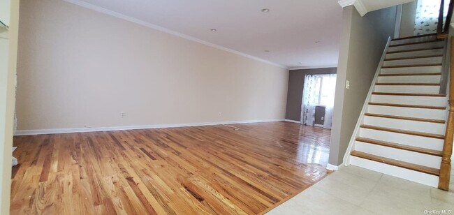 Foto del edificio - 160-31 77th Rd