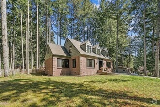 Building Photo - 11148 Country Club Dr