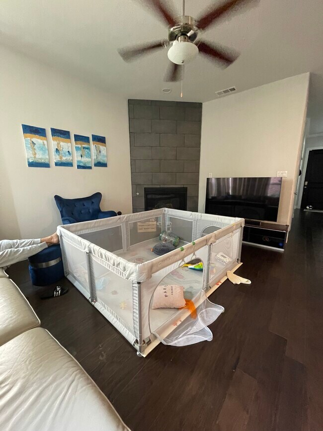 Building Photo - 1053 Margo Dr