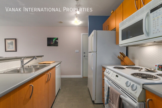 Building Photo - Stylish 1 Bed + Den | 1 Bath | 550 Sq. Ft. | Yaletown Living