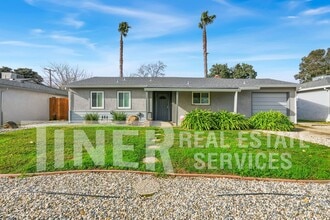 Building Photo - 1309 Shadowglen Rd