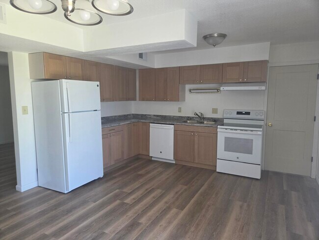Foto del edificio - 4807 E Schooner Rd
