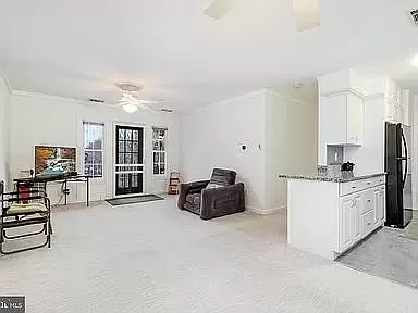 Living Room & Kitchen - 5815 Rexford Dr