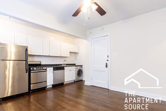 Foto del edificio - 3345 N Marshfield Ave