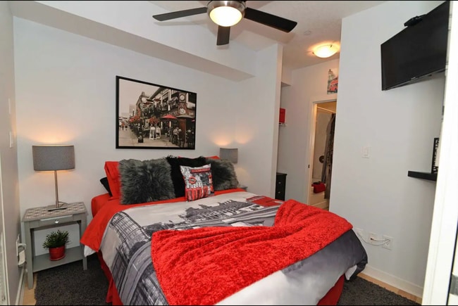 Building Photo - 99 Chapel St