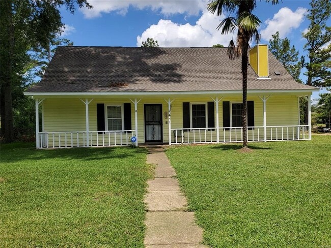 Building Photo - 697 Chatsworth Dr