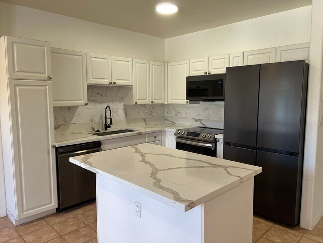 Building Photo - For Rent - [Ke Aina Kai Townhomes] 91-6540...
