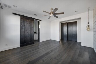 Building Photo - 9623 Towne Lake Pkwy