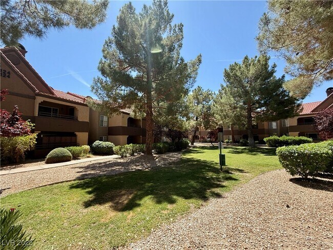 Building Photo - 2200 S Fort Apache Rd