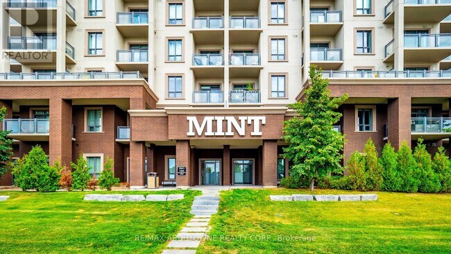 Photo du bâtiment - 2490 Old Bronte Rd